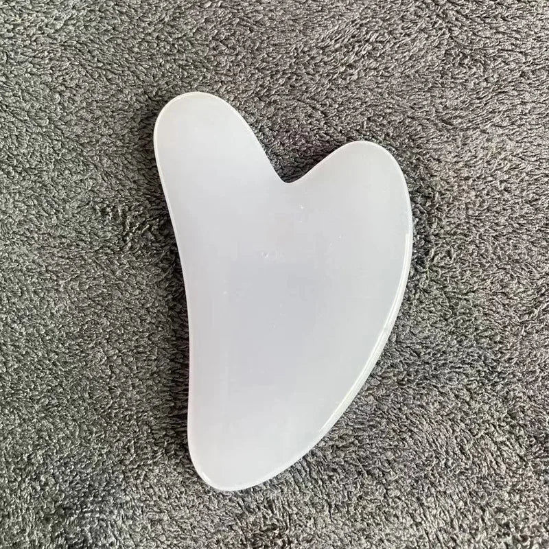 1pc Heart Shape SPA Massage Beeswax Gua sha Scraping Massage Scraper Face Massager Acupuncture Guasha Board Massager for Face