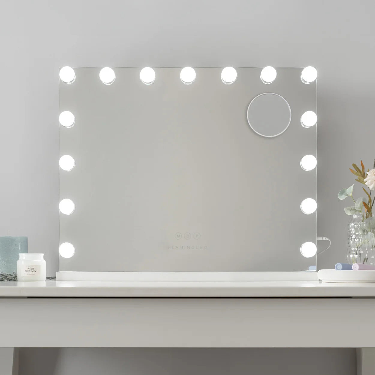 Flaminguuo makeup mirror with Led light mirror makeup vanity with light 15 LED bulbs mirror with lights USB mirror with light 3 modes makeup mirror with big light